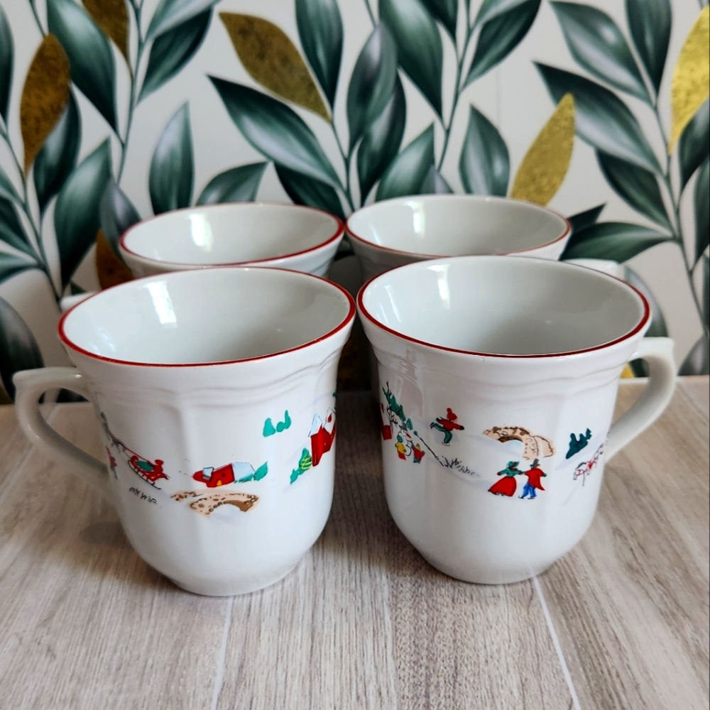 Farberware '95 White Christmas 391 Coffee Mug Tea Cup Set of 4 Holiday Red White